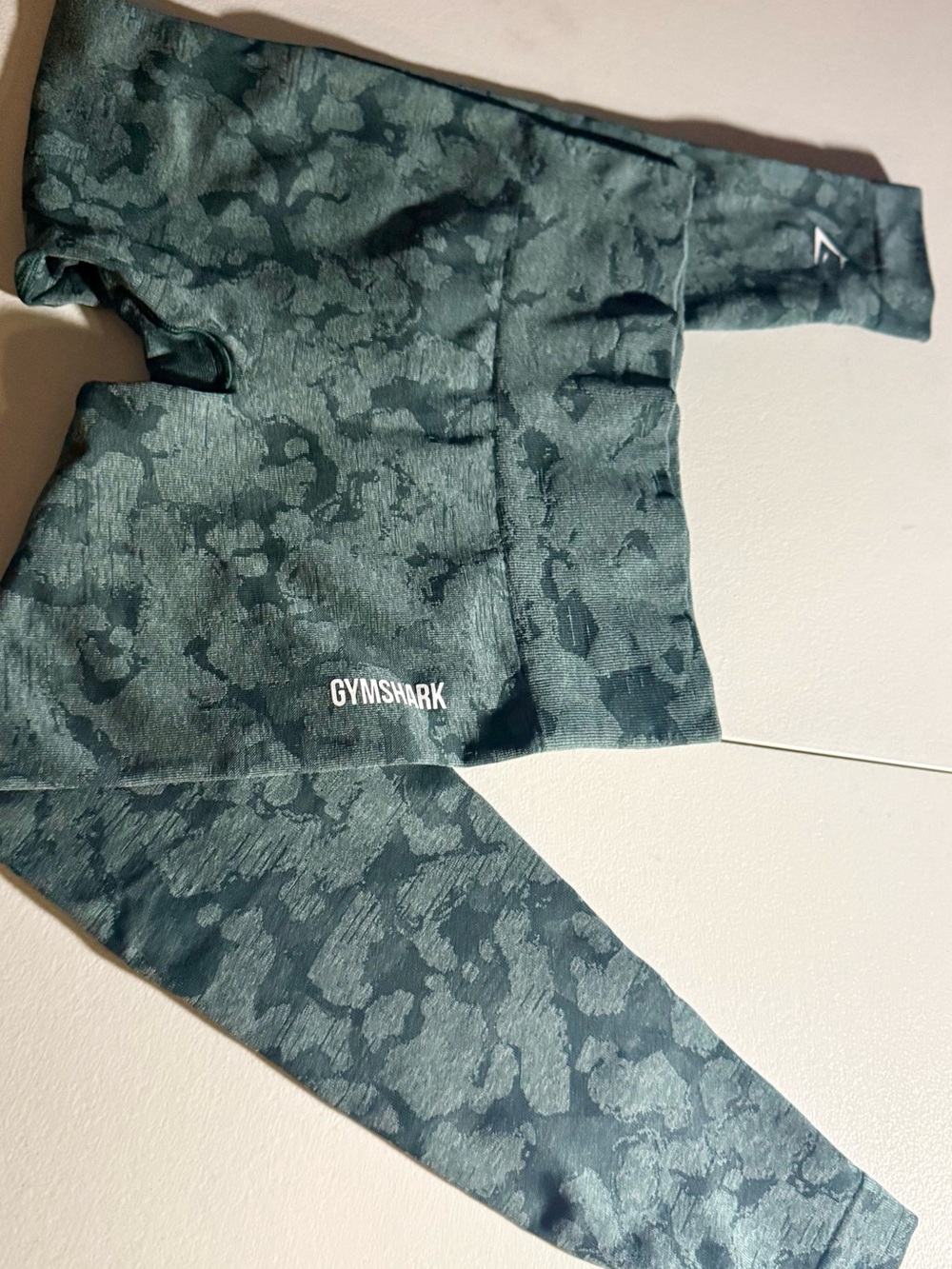 Gymshark Adapt Camo Seamless -size M - olive green - Picture 3 of 6